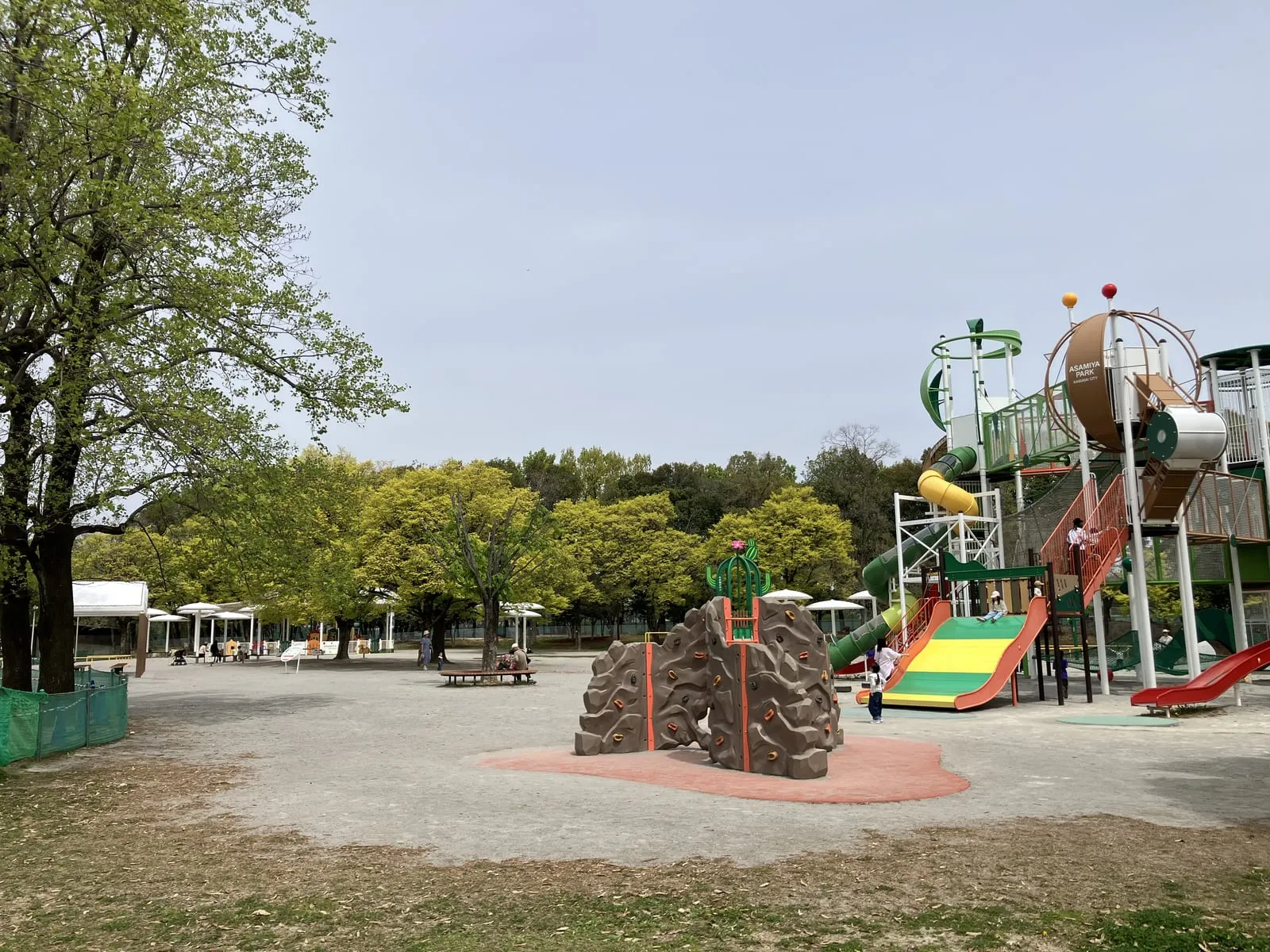 遊具広場の全景